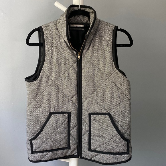 Grey Vest - Picture 1 of 3